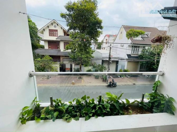 BÁN GẤP NHÀ 1 TRỆT 2 LẦU KDC SÔNG MÃ GẦN MẦN NON HOA SEN CHỈ 7.5 TỶ TL - 5