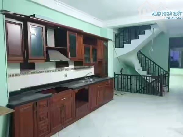 Bán nhà mặt phố Trần Khát Chân, HBT 100m x 5T vỉa hè, ô tô, KD giá 43 tỷ. - 1