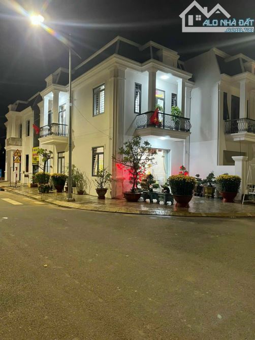 Nhà sr 1 trệt 1 lầu 4pn. 3 wc , sổ hoàn công giá rẻ hơn thị trường 200 triệu, Thạnh Phước