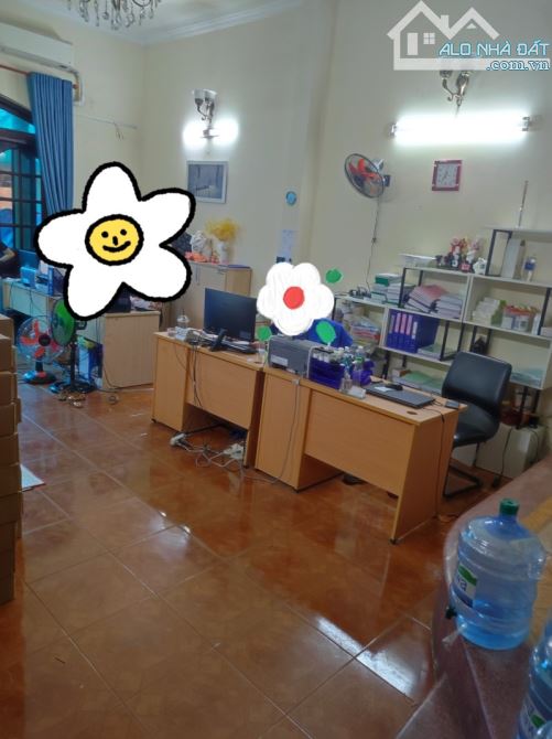 Nhà mặt tiền Lê Văn Sỹ, Quận 3, gần 90m2, ngang 4m, chỉ 10 tỷ X