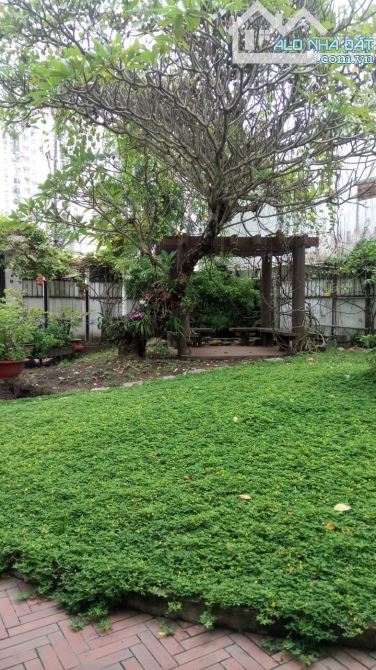 Bán gấp biệt thự Trần Não, DT 25 X 42 tổng 1120m2 - 120 tỷ - 1