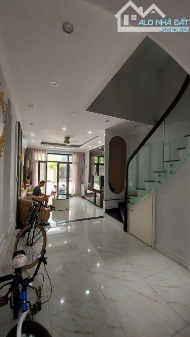 LK Geleximco Khu B 60 m2 xây 4 tầng mặt tiền 4 m giá 15  tỷ đã hoàn thiện ở ngay KD