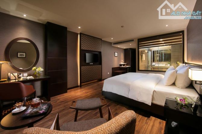 Bán khách sạn 12 tầng 420m2 MP Trần Hưng Đạo mặt tiền 12m, trung tâm Hoàn Kiếm, giá 410 tỷ - 1