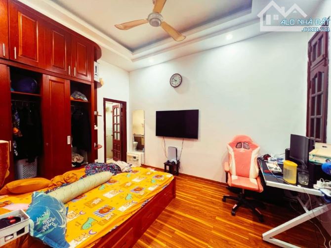 Giảm nửa tỷ, Nhà Kim Hoa, Xã Đàn 5 tầng 4 ngủ dt 60m2 cách hồ 50m chỉ nhỉnh 5 tỷ - 3