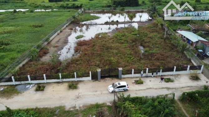 Bán đất Củ Chi, lô đất mặt tiền đường Bê tông 467 xe oto, 4.379 m2, xã Trung An
