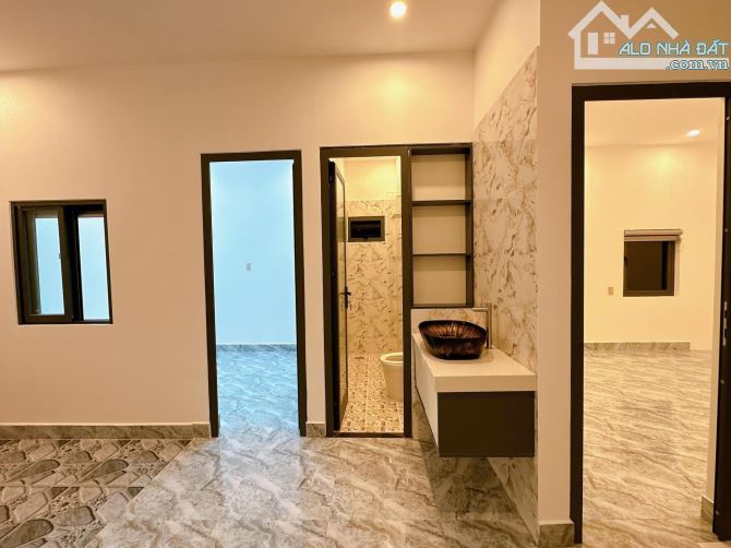 Bán nhà đường Tiểu La - 4 tầng Full nội thất - Ô tô vi vu - Chỉ nhỉnh 4 Tỷ - 2