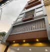 Bán nhà 6 tầng thang máy đường Nguyễn Văn Cừ 90m2 x 4,5m mặt tiền, Gara Ô tô, KD.