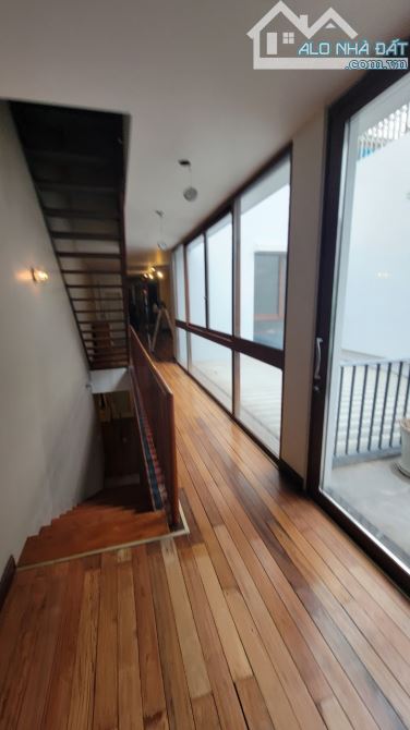 Cho thuê Biệt Thự Xuân Thuỷ-Cầu Giấy,DT 170m,5 tầng, mt9m,Giá 38tr/th - 1