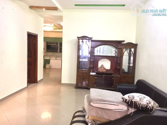 BÁN ĐẤT TẶNG NHÀ CẤP 4 HAI MẶT TIỀN ĐƯỜNG Ô TÔ LỚN ĐƯỜNG KIM ĐỒNG P6 ĐÀ LẠT - 1