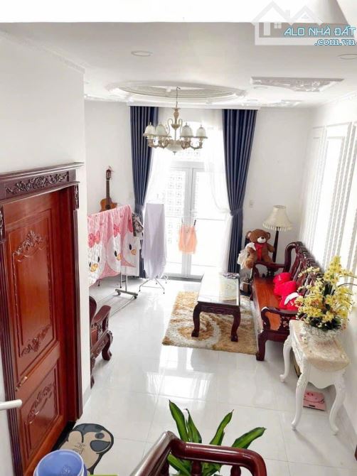 BÁN CĂN BIỆT THỰ 1 TRỆT 2 LẦU SÂN THƯỢNG ĐỐI DIỆN CÔNG VIÊN KDC XÂY DỰNG CẦN THƠ - 13 TỶ - 18