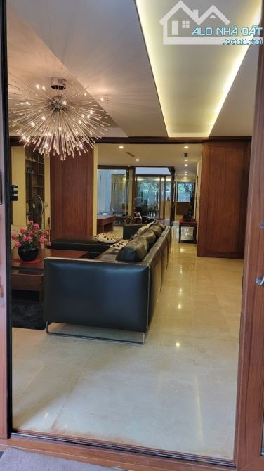 Cho thuê Biệt Thự Xuân Thuỷ-Cầu Giấy,DT 170m,5 tầng, mt9m,Giá 38tr/th - 4