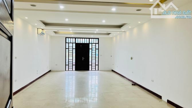 MẶT PHỐ HỒ TÙNG MẬU - SIÊU KINH DOANH - Ô TÔ 8 LÀN - VỈA HÈ 8m- 70m2 - 6 TẦNG 2 MẶT TIỀN