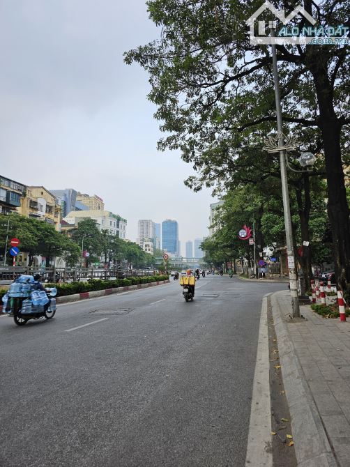 Bán Nhà Phố Đường Nguyễn Chí Thanh - Mặt tiền 9m - 223m2 - 50 tỷ - 1