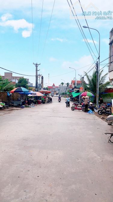 🍀Chủ gửi bán lô đất vị trí siêu đẹp , ngay gần chợ sáng Cao Nhân Thuỷ Nguyên , giá 7xxtr - 4