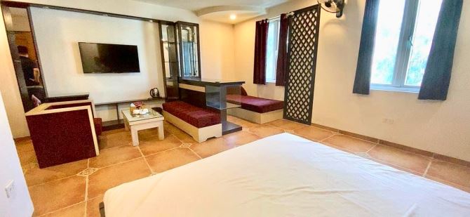 Bán khách sạn Trần Quốc Hoàn, Cầu Giấy 75M2 9T MT6m 22P 26,8 tỷ Ô Tô DT 300tr/tháng - 2