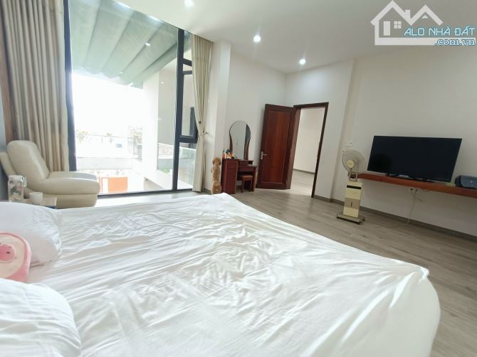 BIỆT THỰ SANG CHẢNH NỘI THẤT VIP MT MAI CHÍ THỌ, dt 250mx2t, mt 10m, giá đầu tư - 1