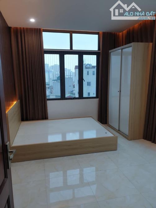 BÁN TOÀ NHÀ 8 TẦNG THANG MÁY DT 68M2 MT 6.8M 12 PHÒNG KHÉP KÍN DÒNG TIỀN 650 TRIỆU/ NĂM. - 3