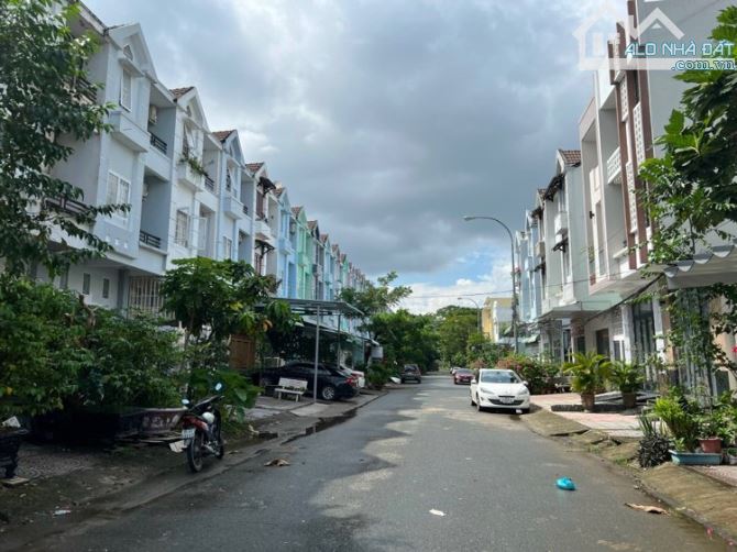 Bán nhà 3 tầng khu CIC8 giá 3 tỷ - 3