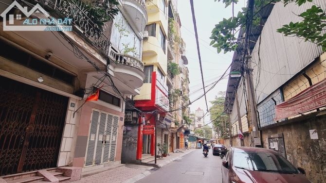 Bán nhà ngõ 165 Chùa Bộc 66m2, mặt tiền 4m, ôtô tránh có vỉa hè, Kinh doanh, Giá 27,9 tỷ