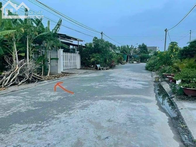 Đất KDC Bình Tâm. Cách Bệnh Viện ĐK Long An 1km. DT: 90m2. SHR - 2