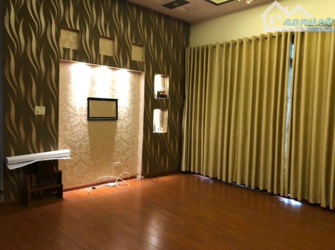 Tuyến 2 Trần Nguyên Hãn. Dt: 103m x 3.5 tầng. Giá 7.6 tỷ. - 7