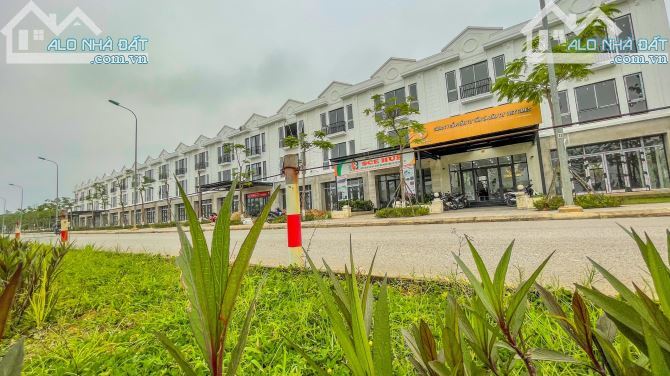 SHOPHOUSE ROYAL PARK KHU B ĐÃ CÓ SỔ CHỈ 6,X TỶ.S=120M2(6X20)M.LHCC 0967_139_891 HỒNG