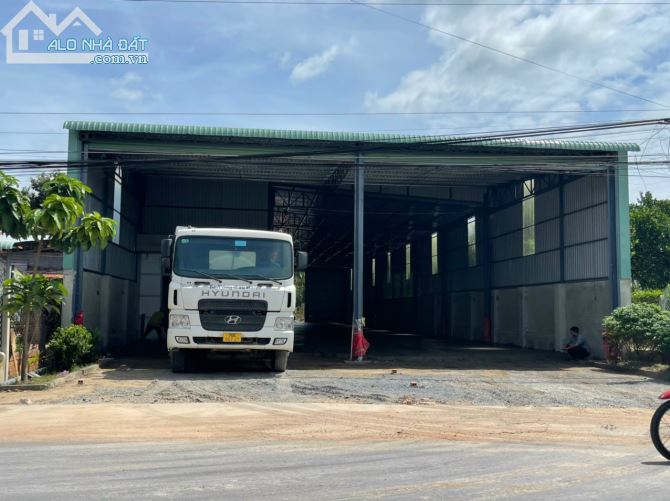 Cần bán đất + xưởng sản xuất mặt tiền HL2 thuộc KP Lộc Thọ, Lộc Hưng Trảng Bàng 5200m2