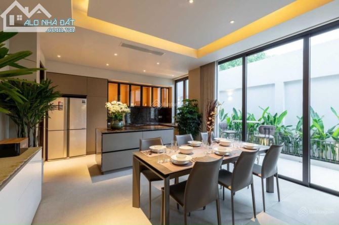 Bán biệt thự Thảo Điền Villa Quận 2  diện tích 1.100m2 thổ cư trệt 2 lầu hồ bơi,chỉ 150tỷ