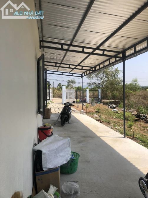 BÁN NHÀ VƯỜN 7500M2 + NHÀ CẤP 4 ĐẸP MỚI XÂY+VƯỜN TRÁI CÂY+ SUỐI CHẢY QUA ĐẤT CHỈ 2TY4 - 1