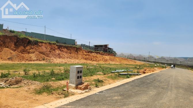 bán lô đất lạc dương ngay đường đi langbian di tân thị trấn lạc dương đà lạt view đẹp - 4