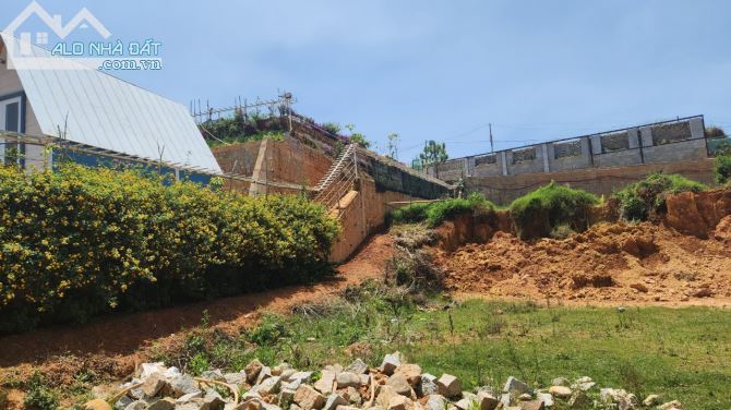 bán lô đất lạc dương ngay đường đi langbian di tân thị trấn lạc dương đà lạt view đẹp - 5