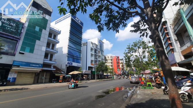 GIẢM SỐC 5 tỷ! Nhà MTKD Hậu Giang, p2, q6, DT 5,1x14m, 5 lầu