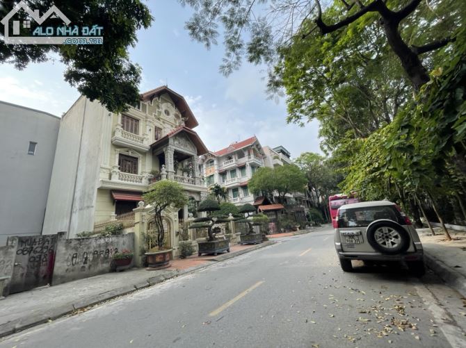 LÔ ĐẤT ĐẸP MẶT PHỐ BÙI XUÂN PHÁI quận Nam Từ Liêm 200m2 Mt 10m Ở & KINH DOANH Nhỉnh 30 TỶ