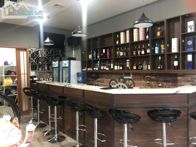 MẶT PHỐ LINH LANG, KHU PHỐ NGƯỜI NHẬT. DT 60M2, 5 TẦNG, MT 6M. GIÁ 25 TỶ