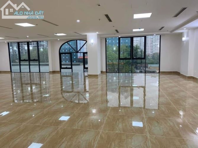 Mặt phố Hoàng Ngân - 10 tầng thang máy - 225m2 mt 15m - Siêu phẩm Cầu Giấy