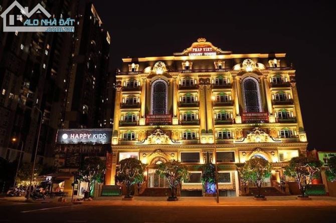 Cho thuê Khách sạn MT đường Lê Thánh Tôn (12x20m) TỔNG 85P GIÁ CHO THUÊ 50.000 USD