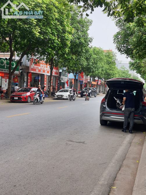 💥 Siêu đầu tư, Mặt phố Thạch Bàn, Long Biên, 445m2 C4, MT 12m, Chỉ 106 Tỷ 💥