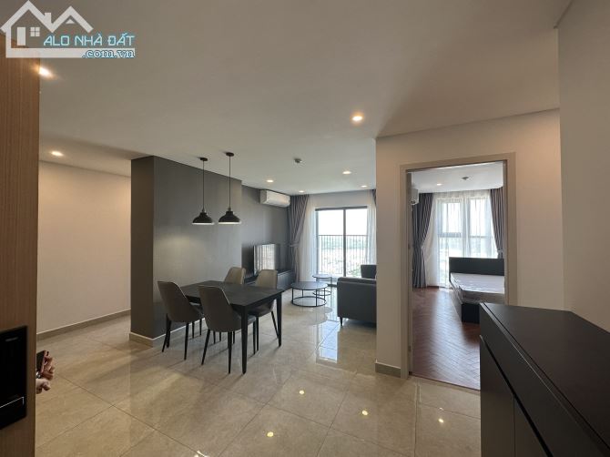 Cho thuê căn hộ 2 PN The Minato Residence full nội thất đẹp mới tinh giá tốt