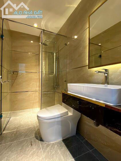 Bán tòa nhà CHDV hầm 6 tầng đường Phan Văn Trị, BT. DT 12x30m (364m2) HĐT 330tr/th - 4