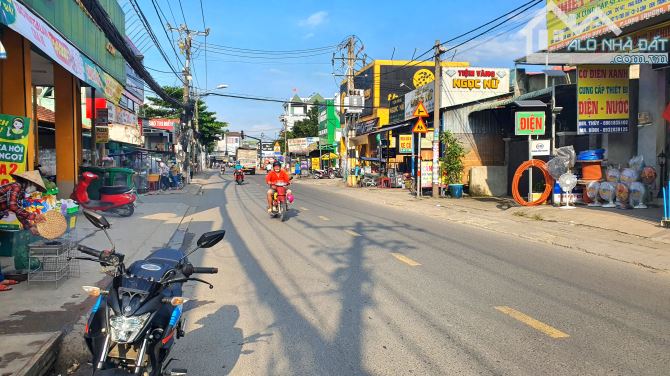 bán nhà mặt tiền Nguyễn Duy Trinh , Long Trường , Quận 9 - Diện tích: 194m2 CN ngang 6,1m