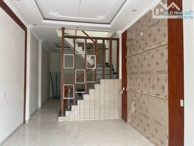 Bán nhà 1T1L 67m2, SHR thổ cư, đường ô tô 7 chỗ, gần chợ, trường học ( P. Tân Phong ) - 2