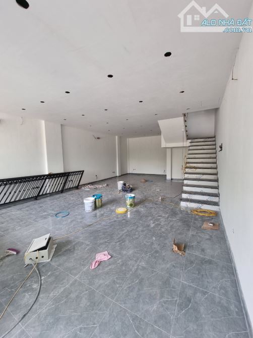 Cho thuê nhà mặt phố Trung Kính, Mạc Thái Tông, Cầu Giấy. DT 100m2, MT 7m, mới 100% - 3