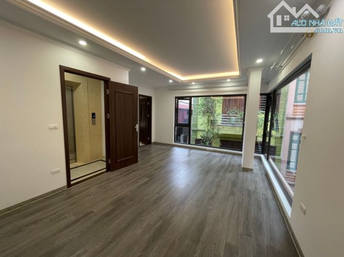 VIP 6 TẦNG, THANG MÁY, GARA ÔTÔ, LÔ GÓC 2 MẶT NGÕ, KD CHO THUÊ,45m2, MT6m, XÂY MỚI, 10.xTỶ - 5