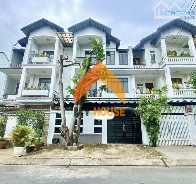 🍑VILLA XỊN, 2 LẦU SÀN SUỐT, 500M2 SỬ DỤNG TRUNG TÂM AN PHÚ Q2