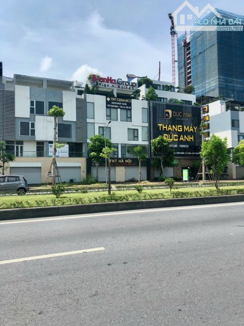 Bán shophouse Waterfront city mặt Bùi Viện, dt 120m2, mt 6m giá 14 tỷ