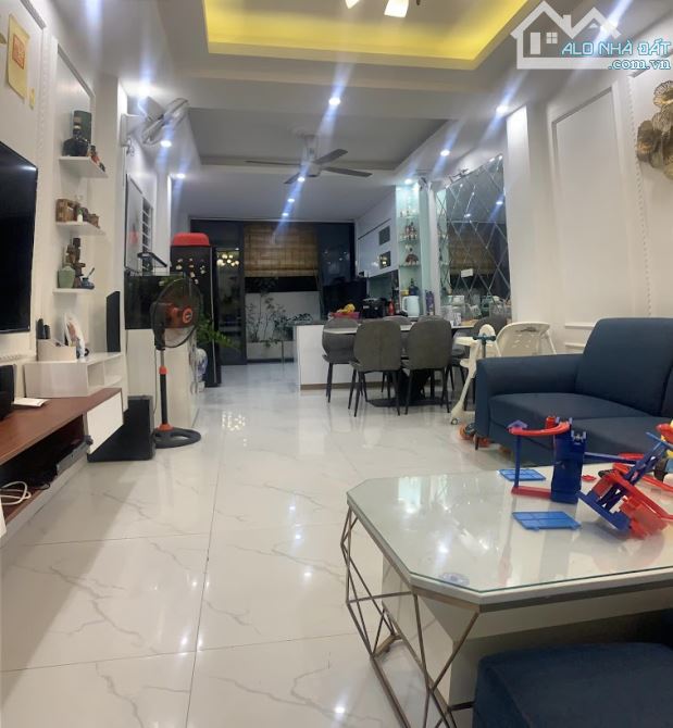 💥 Phân lô Ô tô tránh Ngụy Như Kon Tum, 35m2 4T, MT 6m, Chỉ 9.8 Tỷ 💥 - 1