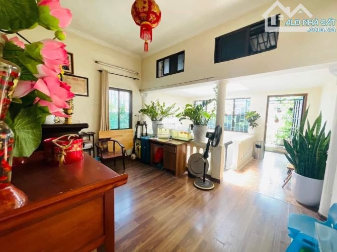 ⚜️ Bán nhà Mặt phố Cát Linh, Đống Đa, 124m2 5T MT 5m, Chỉ 62 Tỷ ⚜️ - 1