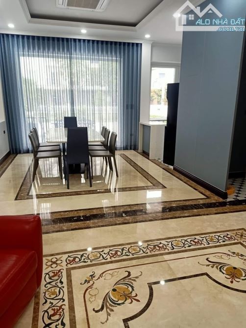 Bán Biệt Thự Hoa Sữa -  260m 4 tầng, mặt tiền 9m nhỉnh  69 tỷ, giá tốt - 2