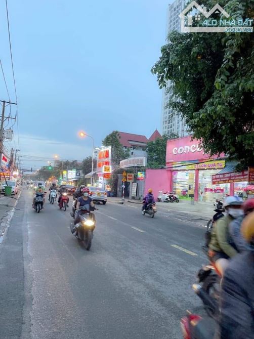 BÁN KHÁCH SẠN ĐÀO TRINH NHẤT AN BÌNH DĨ AN, DT 153M2 TRET 4 LẦU, DT SÀN 463M2 GIÁ 12 TỈ - 1
