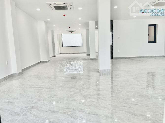 Cho thuê Tòa Nhà MỚI XÂY mặt tiền Trần Thị Cờ - DTSD 1300m2 - 2